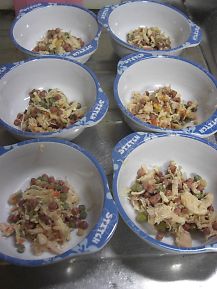 給食のおばさんです!