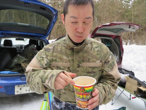 いつものフィールドで雪中戦 いつものフィールドで雪中戦