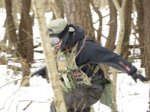 いつものフィールドで雪中戦 いつものフィールドで雪中戦
