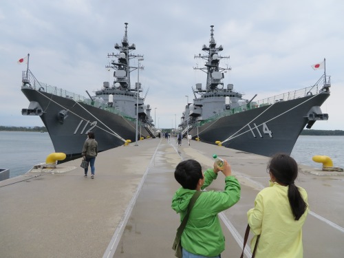 大湊マリンフェスタ2016でヘリと軍艦を見てきた 大湊マリンフェスタ2016でヘリと軍艦を見てきた