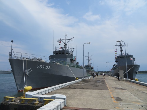 大湊マリンフェスタ2016でヘリと軍艦を見てきた 大湊マリンフェスタ2016でヘリと軍艦を見てきた