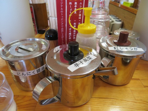市場のラーメン屋、旨し 市場のラーメン屋、旨し