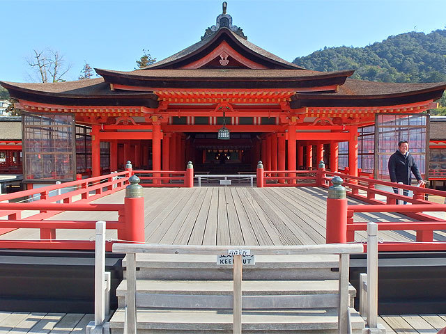 厳島神社　高舞台