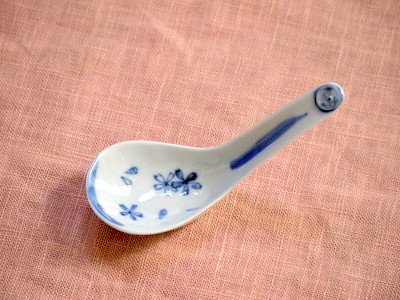 今回は磁器物で。