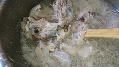 食医食 男の料理・鯛頭スープのコラーゲン鍋