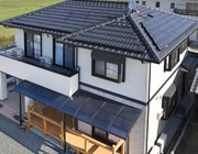 太陽光発電システムはどんな屋根にも載せられるか？