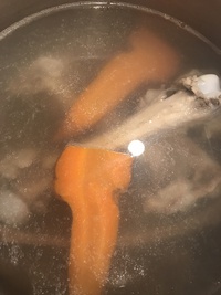 鹿の骨スープ
