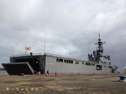 海上自衛隊輸送艦「しもきた」宮崎港寄港