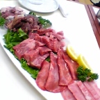 お肉