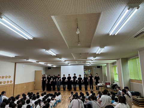 新生！『お話宅急便』来園！